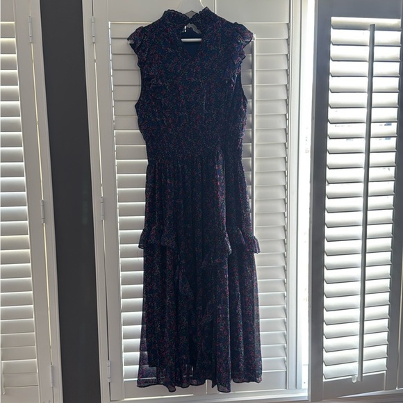 Lulus Dresses & Skirts - Lulu’s Tiered Floral Dress